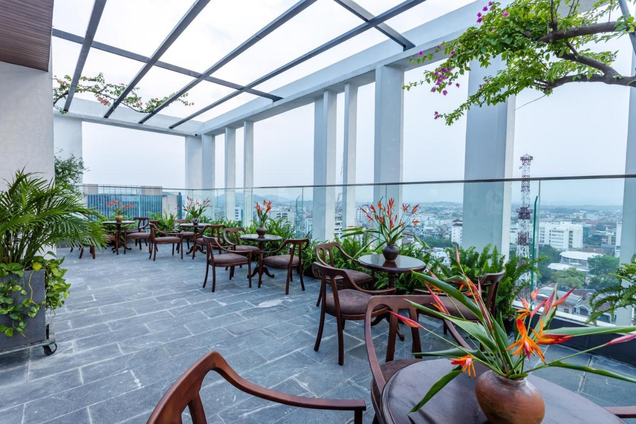 White Lotus Hue Hotel Exterior foto